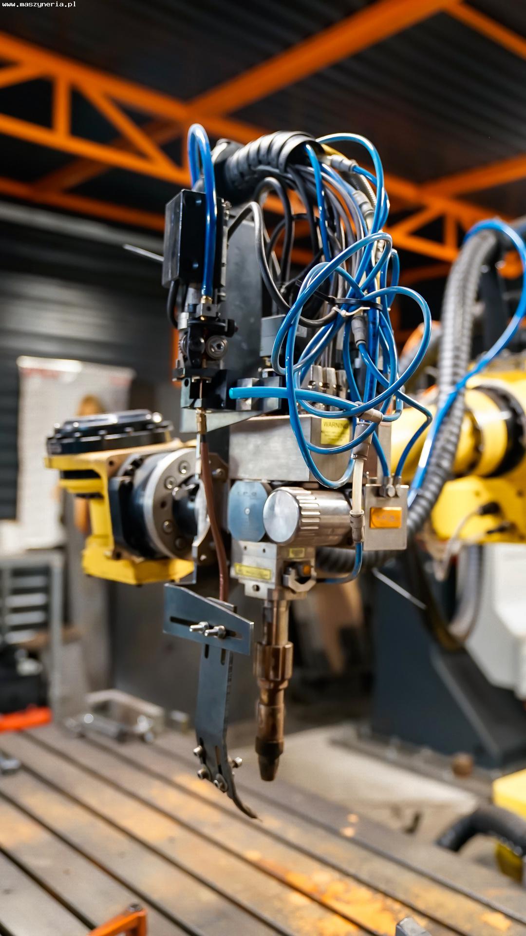 Stazione robotica per taglio e saldatura laser FANUC in vendita - foto 6